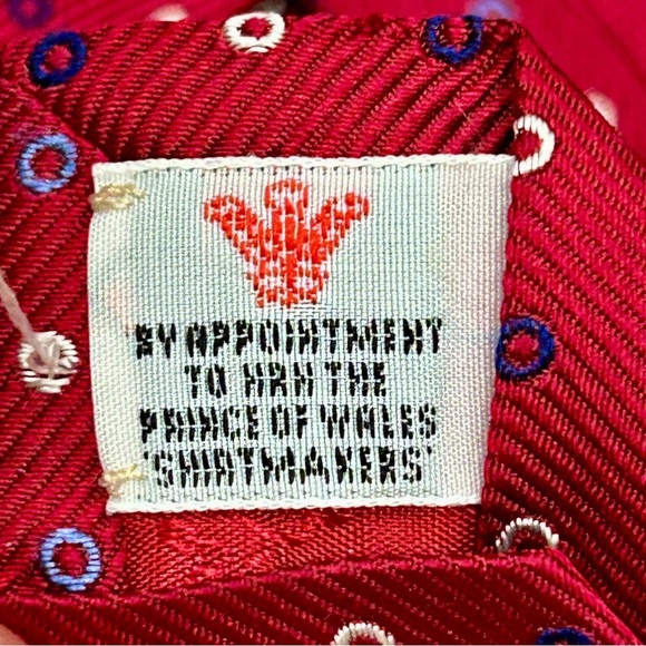 Turnbull & Asser Red Polka Dot Silk Tie – By Appointment to HRH Prince of Wales - Picture 3 of 4
